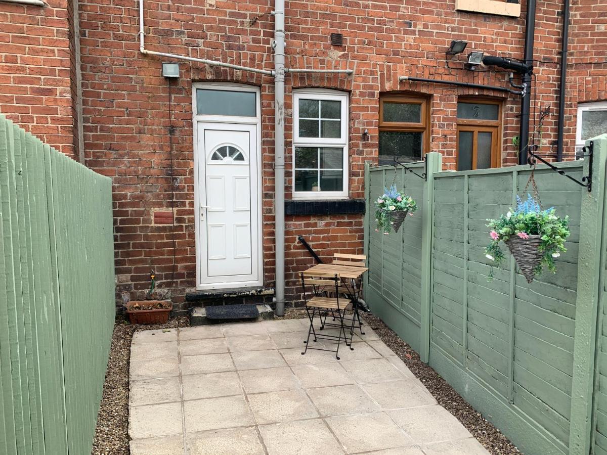 Contemporary & Chic Inner Terrace 5 Mins From Barnsley Town Centre Exterior foto